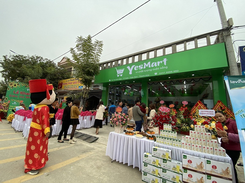 Phân Phối  Trà Fam's Nguyễn - Siêu thị Yest Mart Triệu Sơn Thanh Hóa